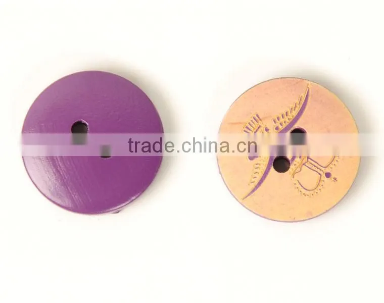 Fancy High Quality 2 Holes Roseo Painted Wooden Buttons with Figure Engraved On