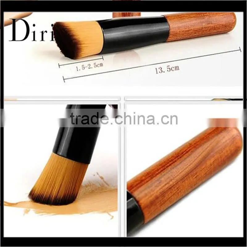 Middle size wood handle go pro makeup brush