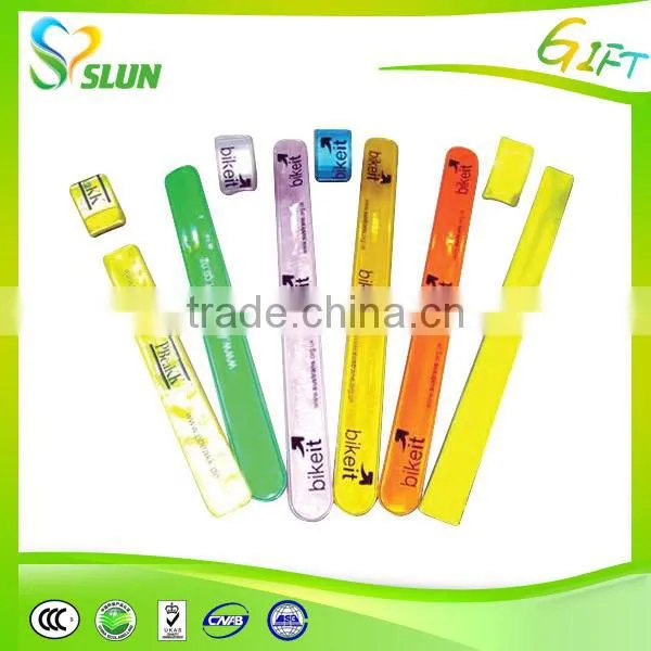 China supplier wholesale custom made slap band bracelets