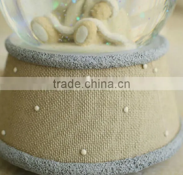 Best birthday gift resin glass snow globe with blowing snow snow ball