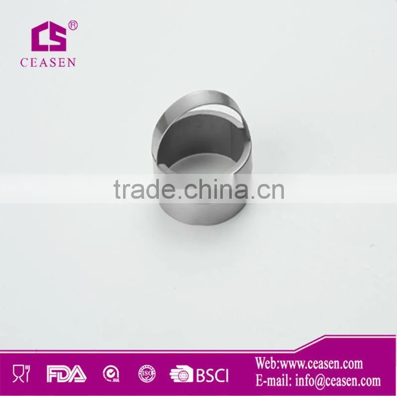 High quality and adjustable stainless steel roundness cookie cutter/cake mold