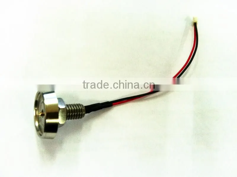 Solid metal read/write panel-mount probe with magnetic