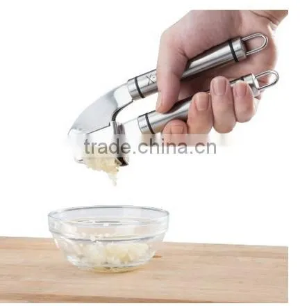 Top Quality Stainless Steel 304 Garlic Press on Hot Sale