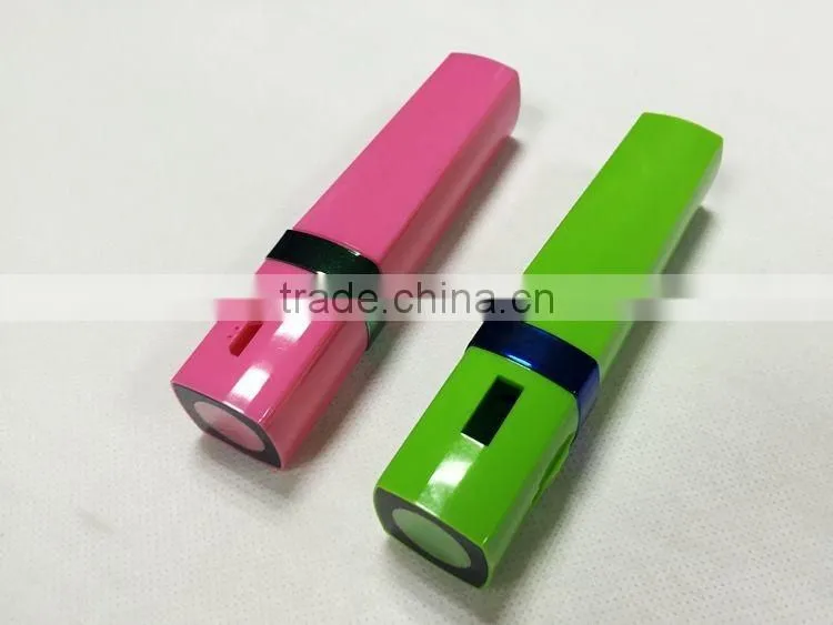 2016 new model led flash light custom logo printing 2000mAh, 2200mAh, 2600mAh stylish power bank charger
