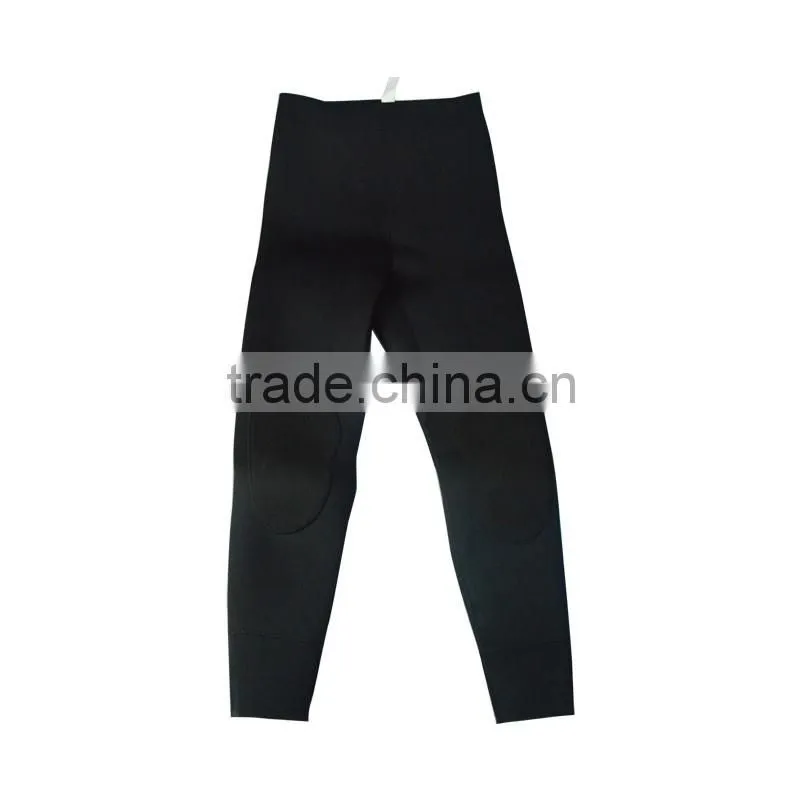 a wetsuit to accommodate spearfishing with hood