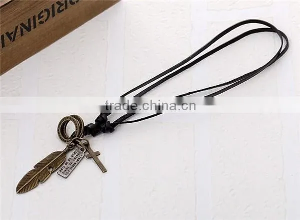 Factory wholesale vintage genuine leather cord necklace with leaf pendant