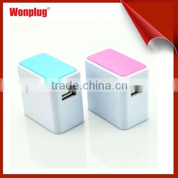 2.1A world travel mobile phone universal retractable usb charger