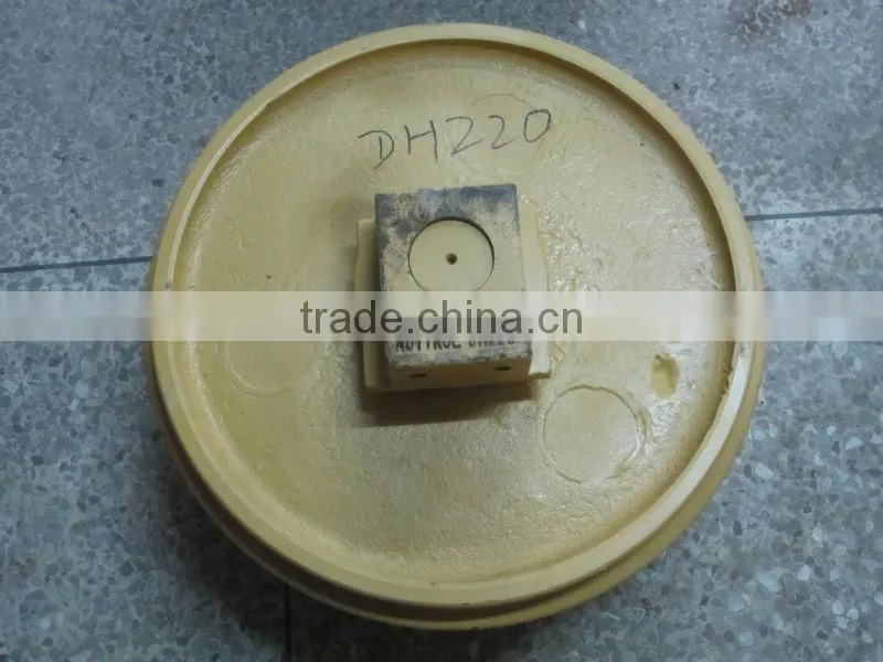 FRONT IDLER GROUP --D20 DOZER