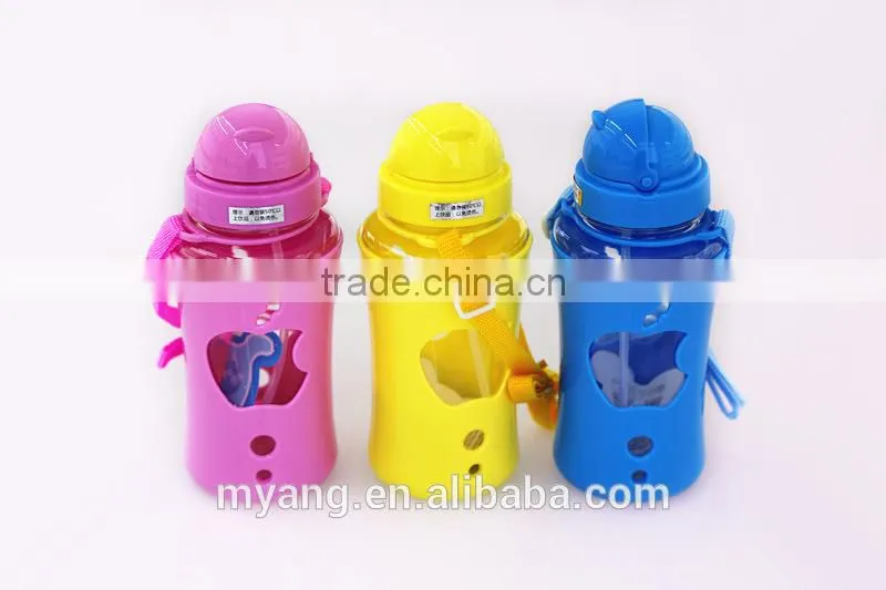 2015 wholesale children space water bottle with straw/BPA free plastic water bottle with straw