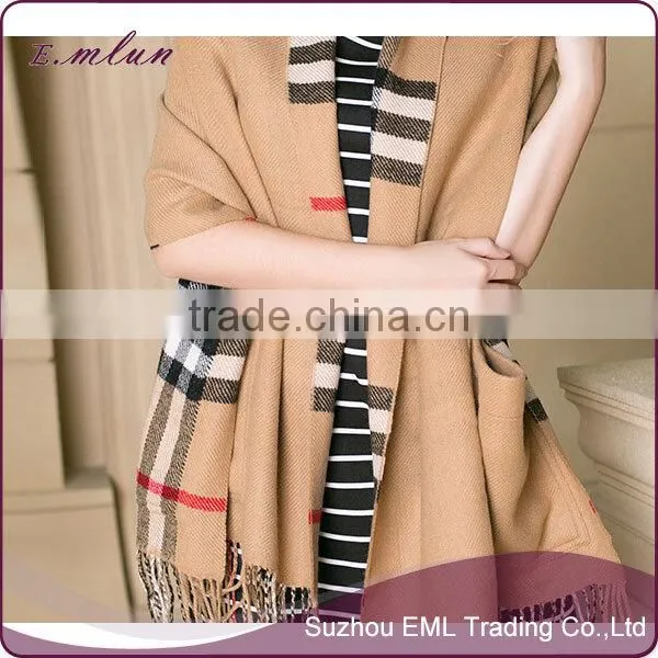 Fashion vantage knitted cashmere shawl
