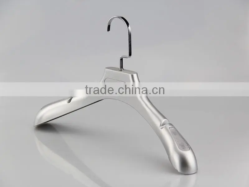 all kinds of color electronic plated hanger with anti-slip rubber for clothes