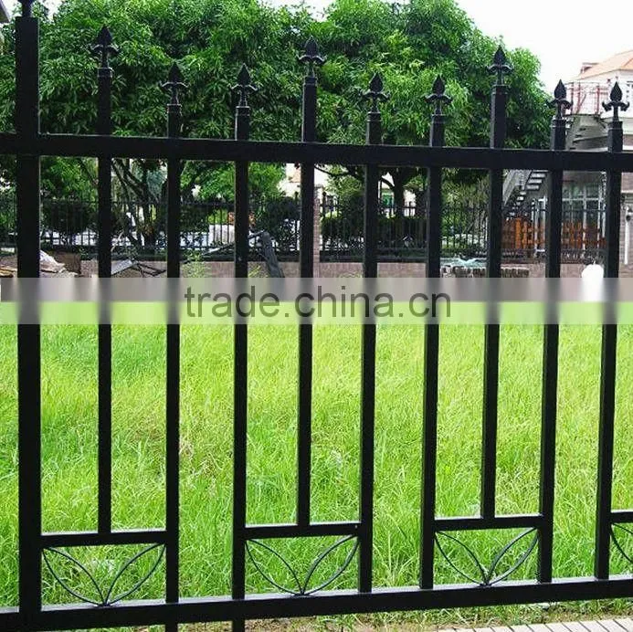 2015 Top-selling hand forged rod iron balcony fence