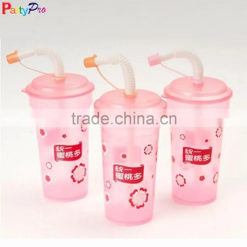2016 Promotional Product Colorful Cup With Straw