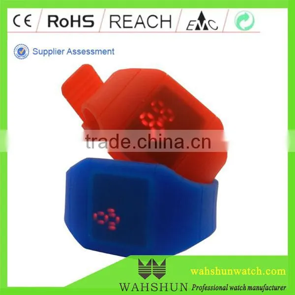 Factory wholesale colourful Kids plastic & silicone light up digital watches
