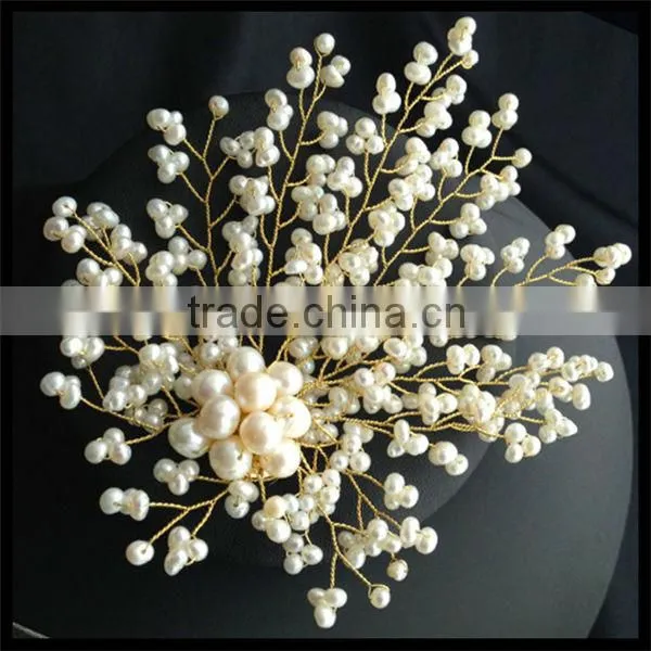 elegant pearl brooches for wedding invitation
