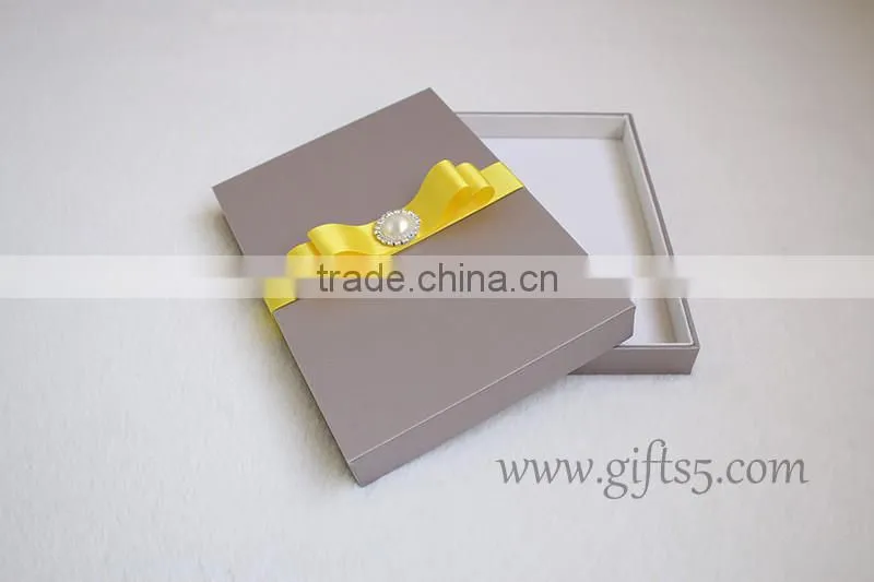 Elegant Handmade Luxury wedding invitation boxes