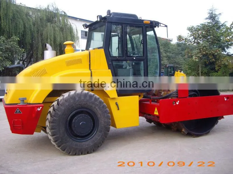 Hydraulic vibratory road roller,14 ton road roller made in China(QLND214H)