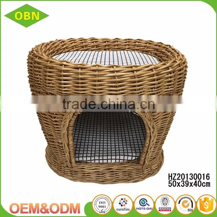 Custom eco-friendly material pure handmade comfortable rattan indoor wicker cat house or pet basket