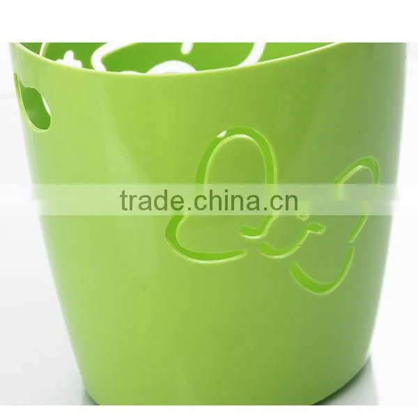 Mini Mickey desktop trash can
