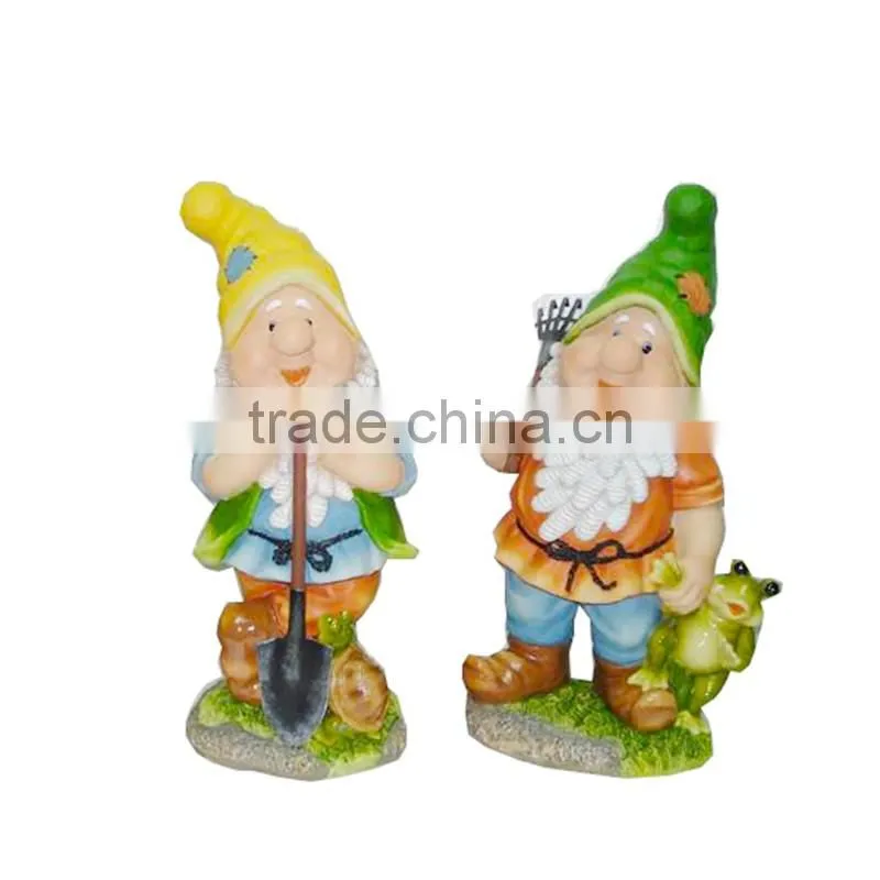 Polyresin garden gnomes
