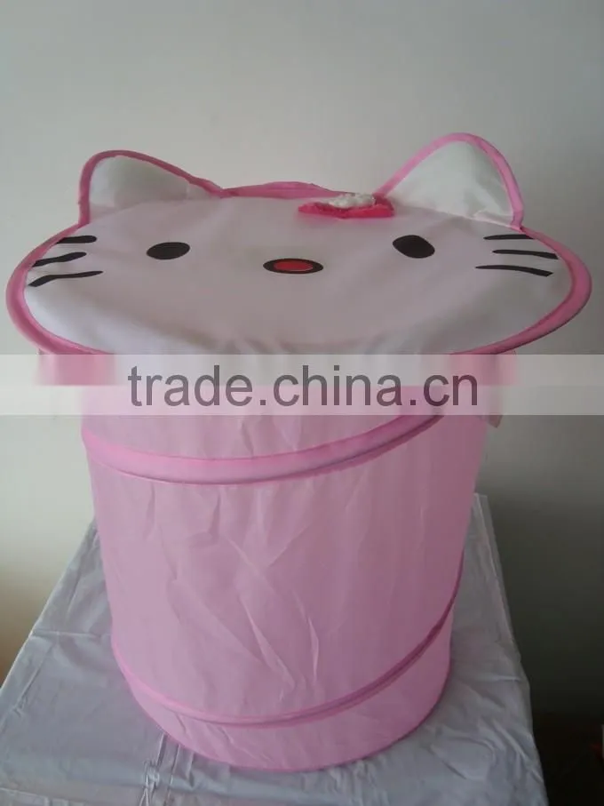 Easy laundry hamper