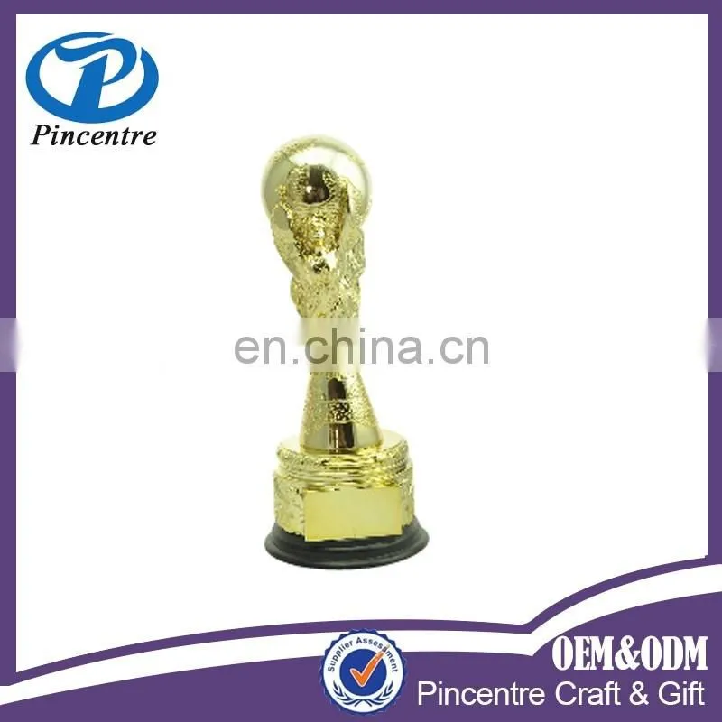 Alibaba manufacturer wholesale soccer trophy /soccer metal trophy