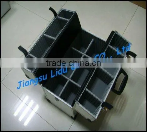 Protable aluminum cosmetic case