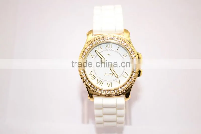 Luxury Vogue Women Watch With Diamonds Fashion diamonds lady quartz watch