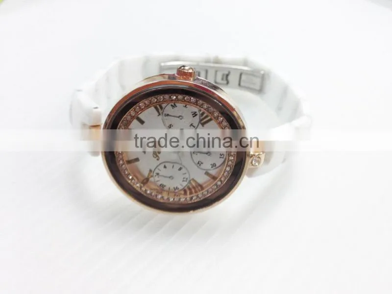 Clear Luxury Ceramic Lady Watch Fashion Stainless Steel Round Case Ceramic Strap Lady Quartz Watch