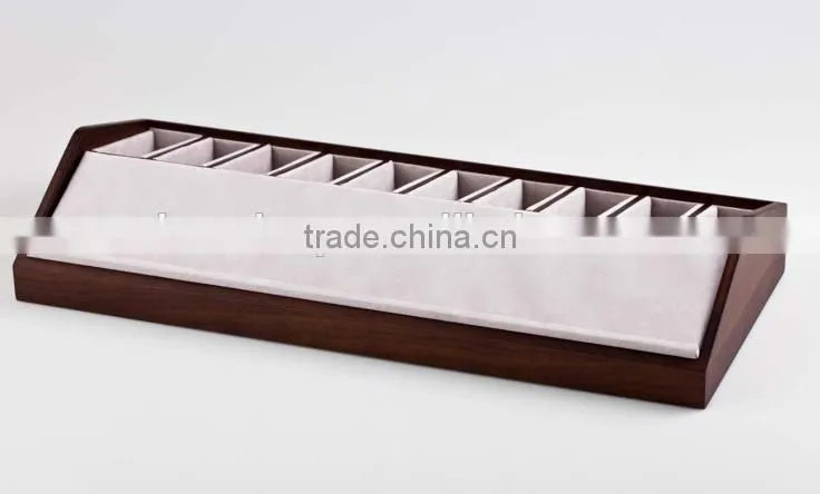 Huge LED stainless steel belt display stand