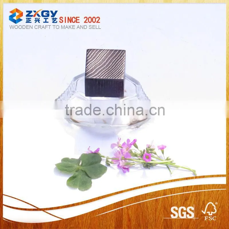 ZX-3895 fashion wooden perfume cap for perfume bottle