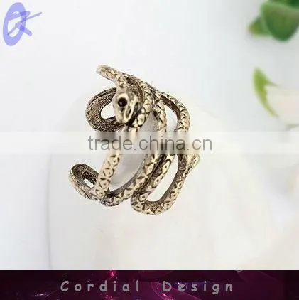 2013 Cheap Wholesale Jewelry Rings Fashion Snake Deaign Ring Jewelry For Young People