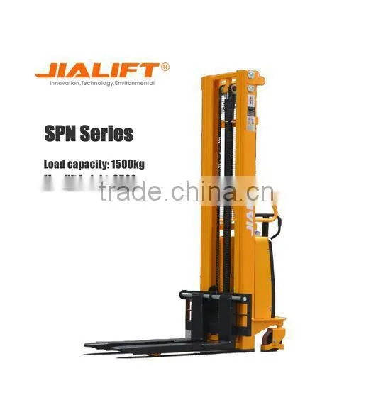 The new Semi Electric pallet stacker SPN1535