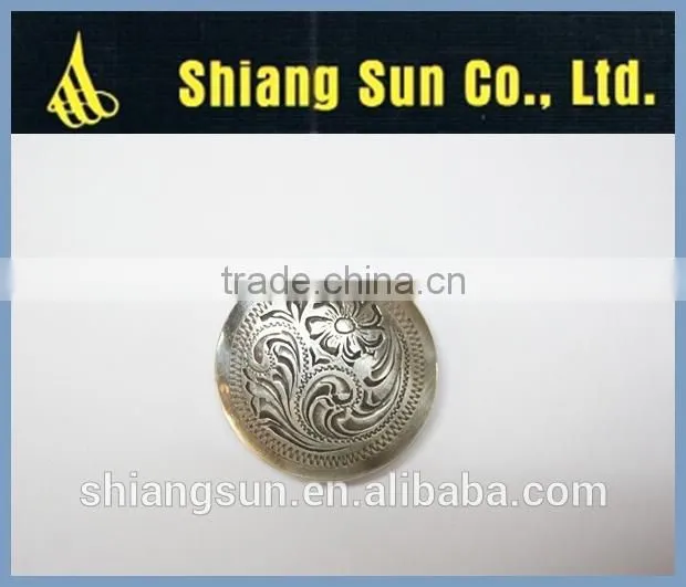 logo belt buckle