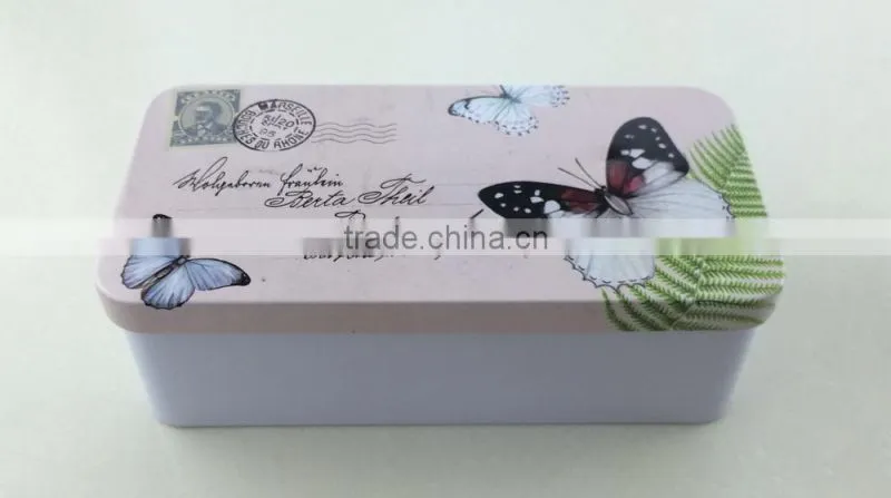 Empty lip balm tin container