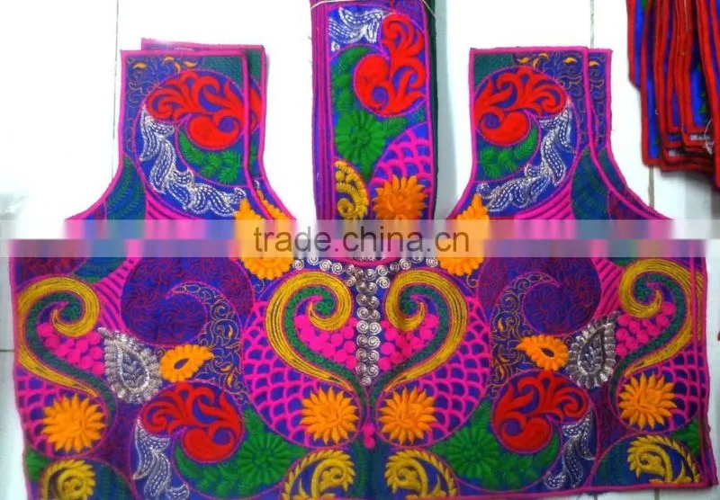 Latest surat beautiful embroidery blouse