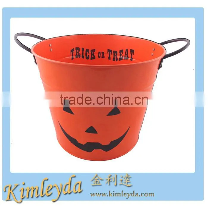 Tin bucket Yellow metal bucket