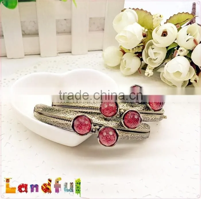 Half Circle Crystal Flower Bead Embossed Lace Kisslock Metal Handbag Frame