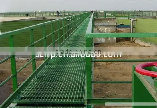 Walkway floor FRP grating