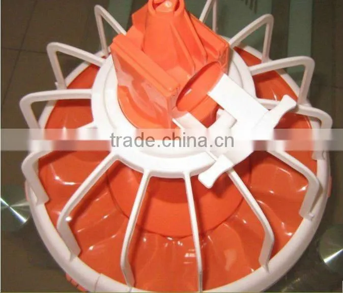 2013 new hot China poultry feeders and drinkers