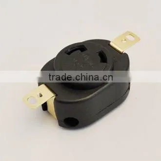 twist lock socket