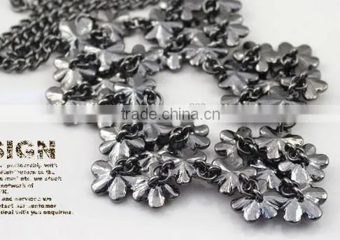 Yiwu factory necklace,fashion necklace,rhinestone flower necklace