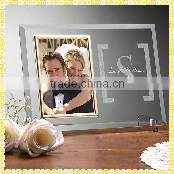 Handcrafted Wedding Gifts Glass Photo Frame For Married Keepsake