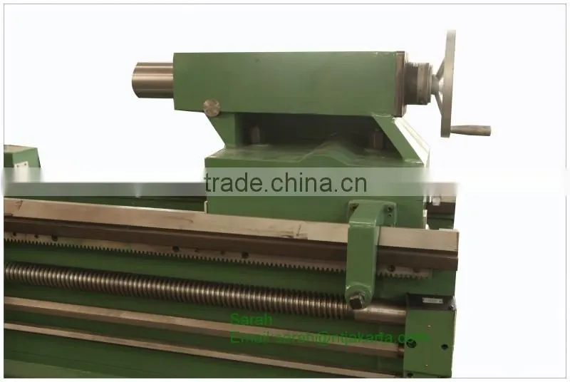 The hot sale and low price heavy duty horizontal/universal lathe CW6263 of China