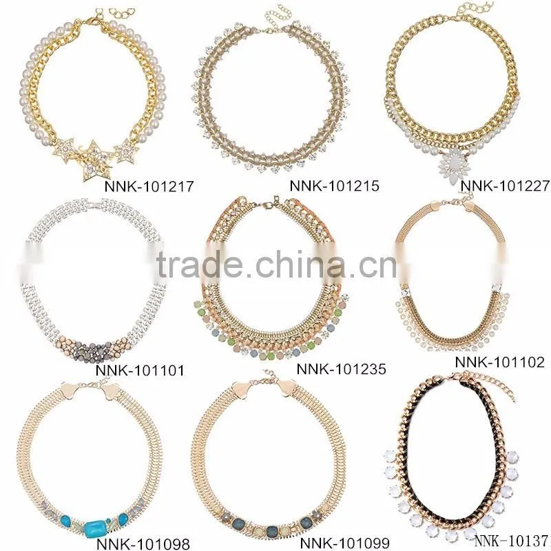 Fashion Gold Hollow Crescent Moon Shape Pendant Chain Jewellery Necklace