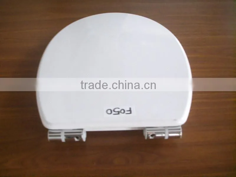 Universal shape toilet seat cover with soft close and quick release for your bathroom