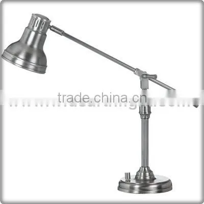 UL Listed Painted Silver Metal Office Desk Lamp With Adjustable Swing Arm And Knob Switch T50012