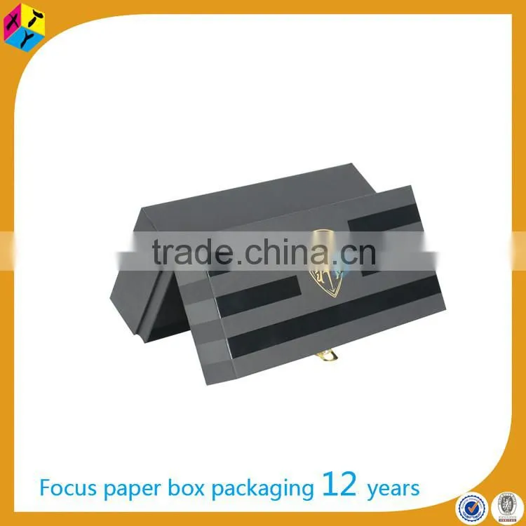 black rigid cardboard paper luxury packaging