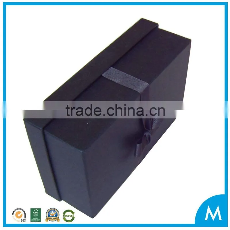 Food grade cardboard box with ribbon closure rope