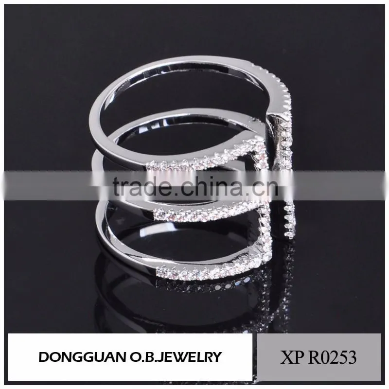 Top quality ladies brass plated sliver finger ring/fashion white CZ gemstone ring